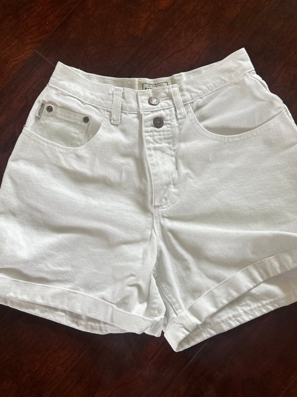 Arizona White Jean Shorts High Rise Zipper 2 Button Fly Size 9